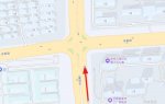 夏蓉街体育路口南向北地面划线和指示牌不一致