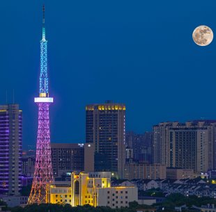 明月高悬
