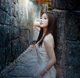 沧桑古巷的故事