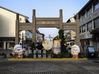 节日气氛已渐现-观前街随拍_人民商场小公园之猫猫
