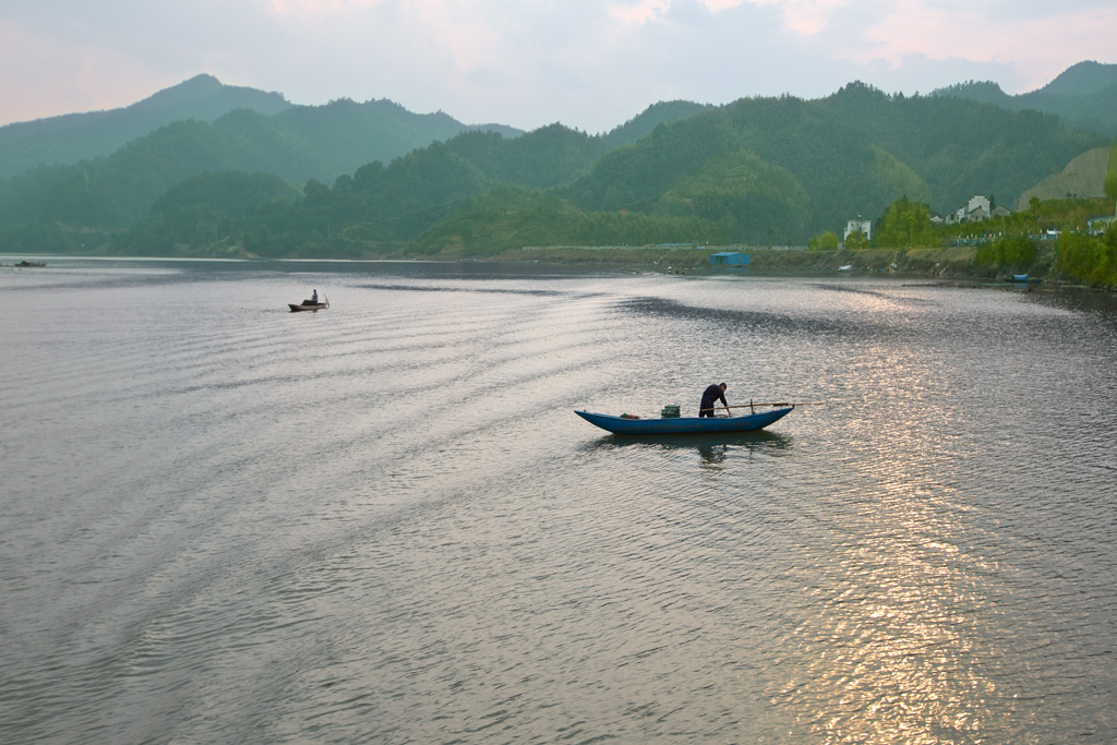 新安江山水十里画廊