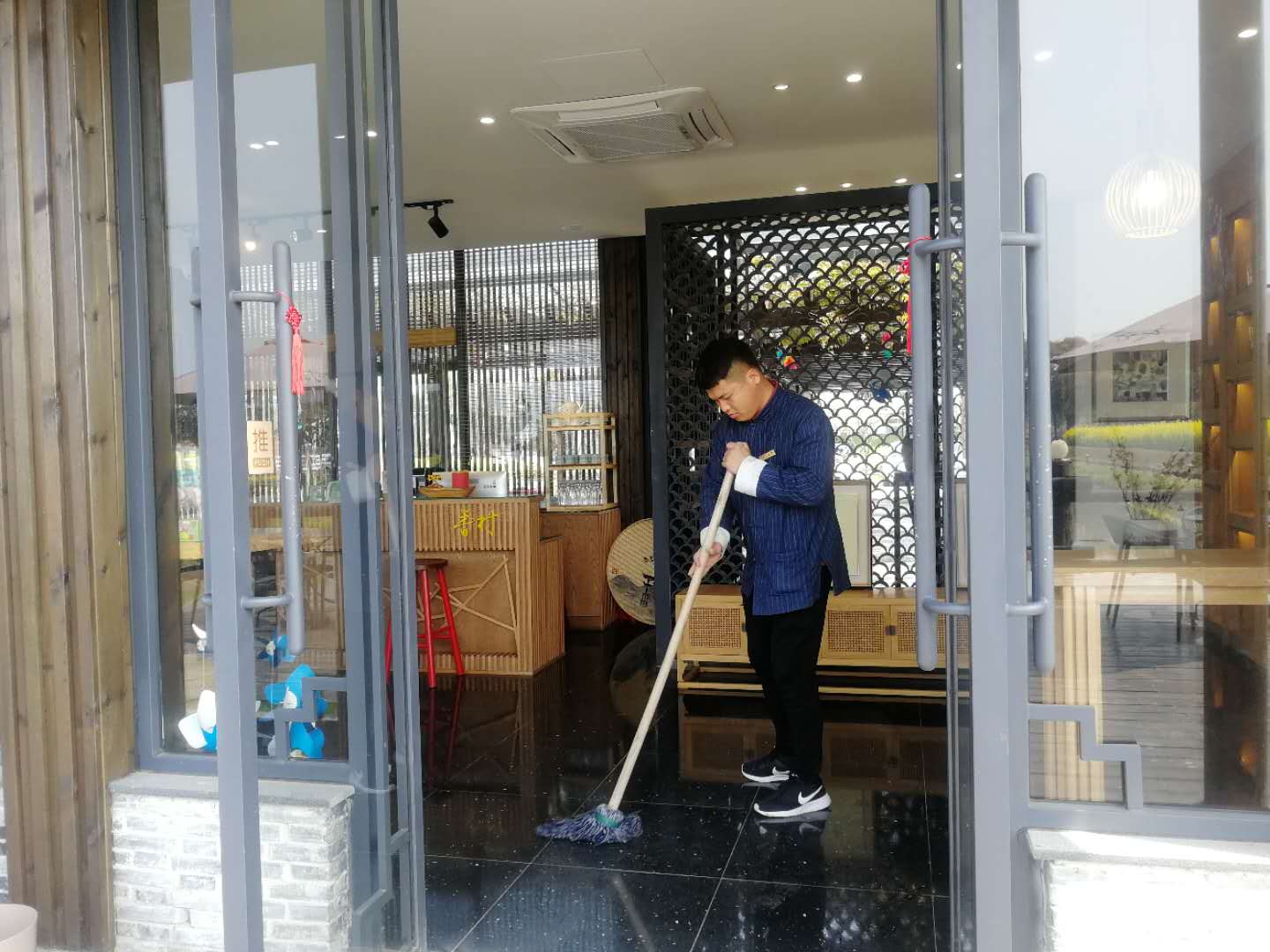 微信图片_2019040510372615.jpg