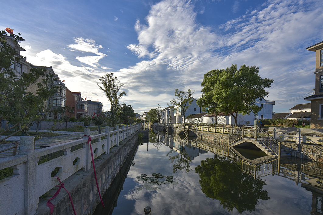 盛泽黄家溪村景