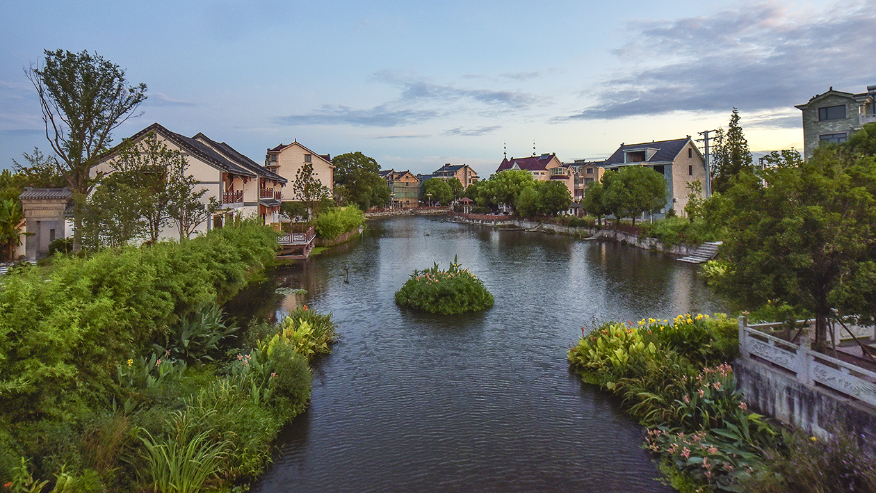 盛泽黄家溪村景