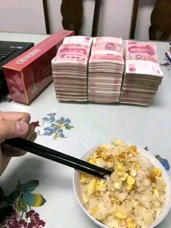 朋友每次都又吃又拿一点也不客气