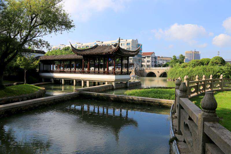 垂虹景区风光二