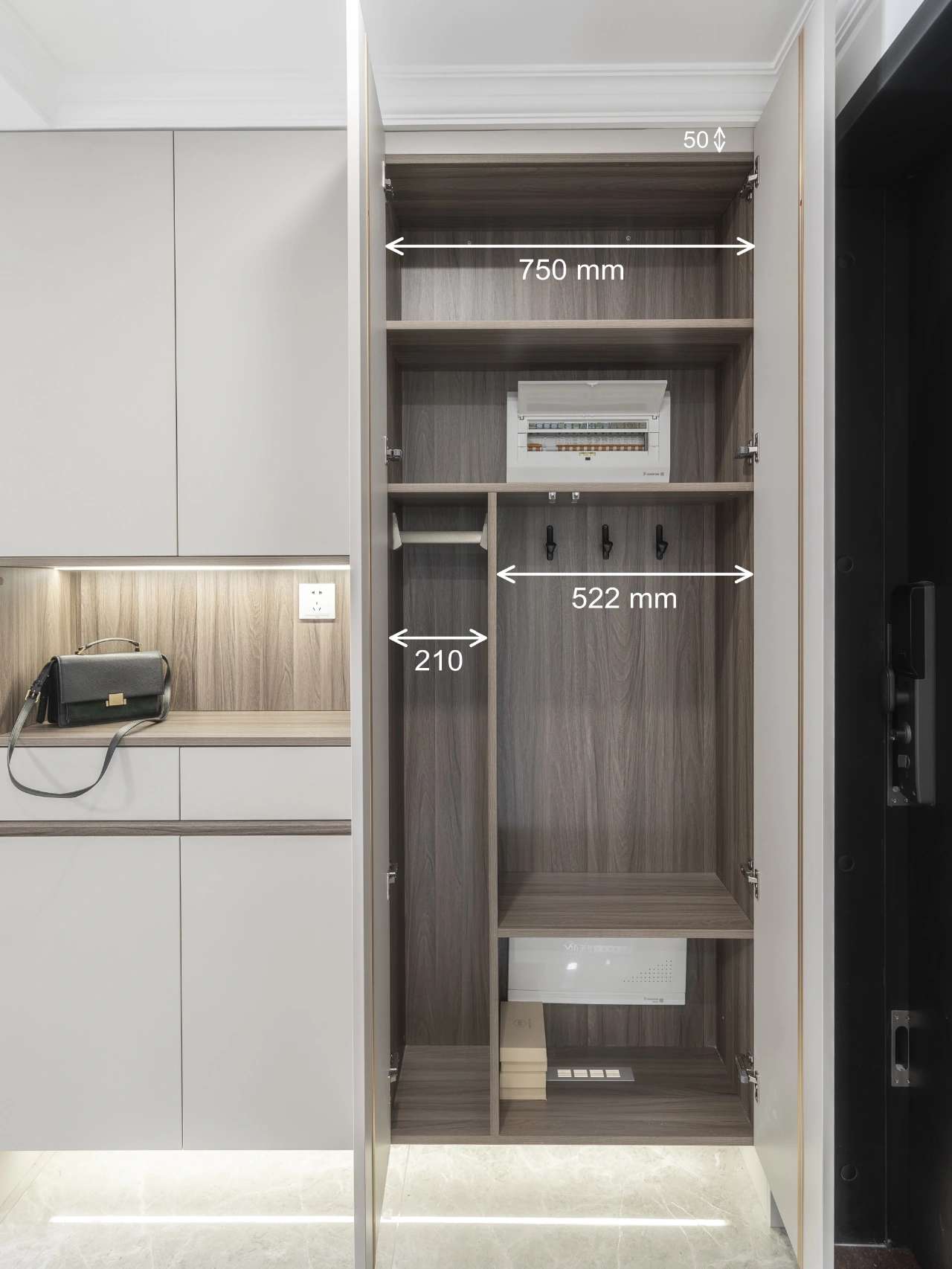 083545pj6euzte68fnu60l.jpg