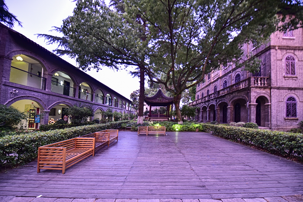 同里花间堂丽则女学