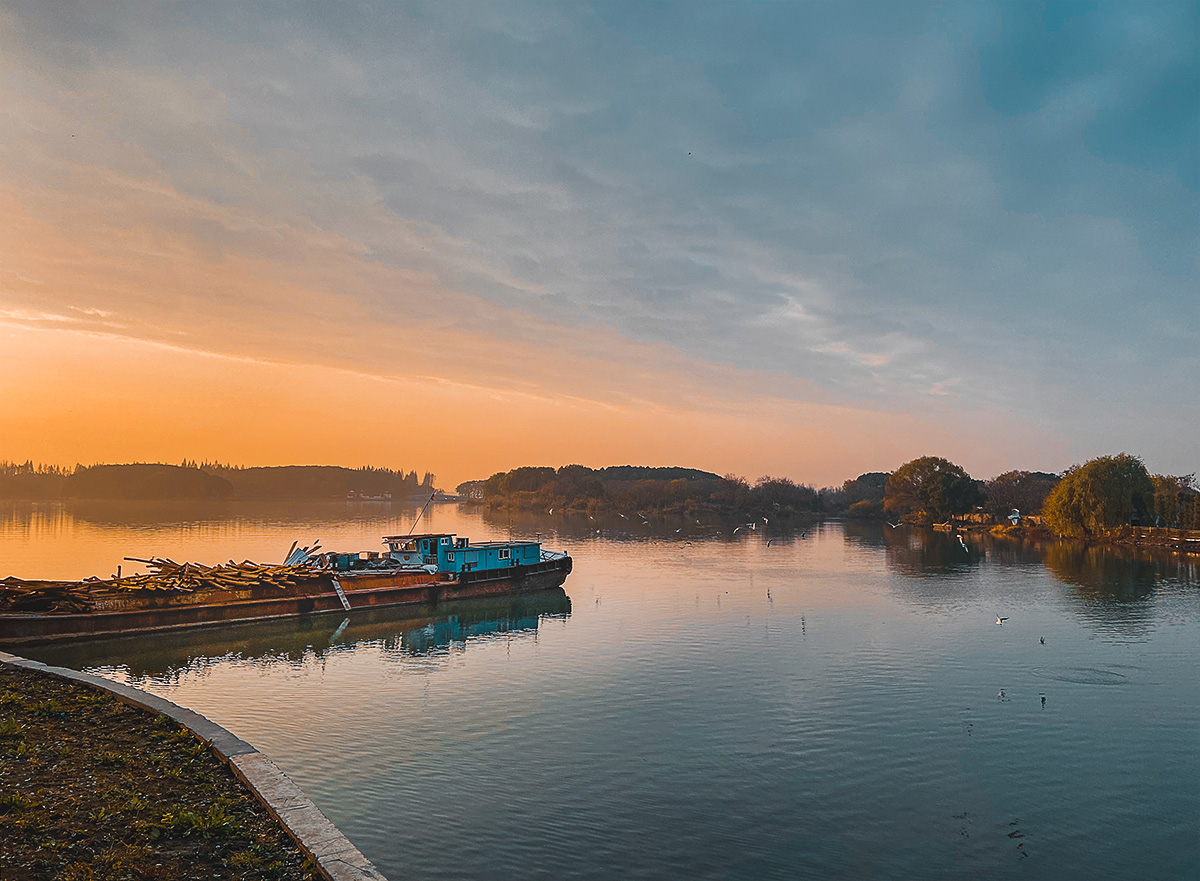 淀山湖的早晨.jpg