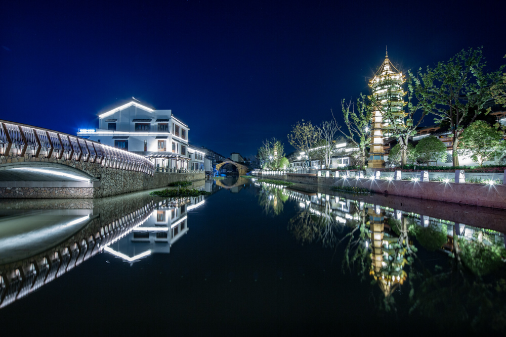 頔塘河夜色--仲海金--13382166186--20211201--平望老镇夜景--平望古镇-仲海金--133821.jpg