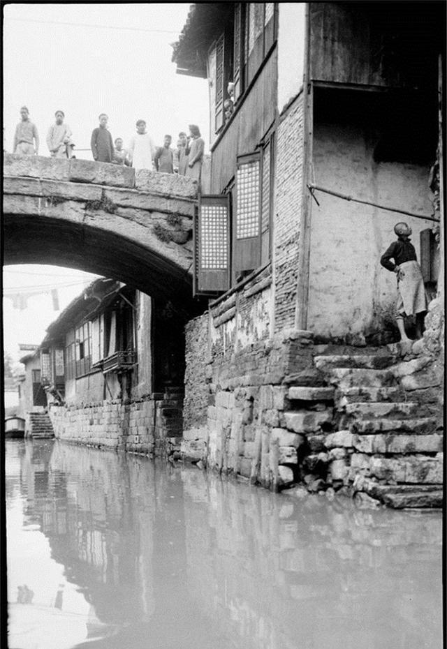 下载 (12).jpg