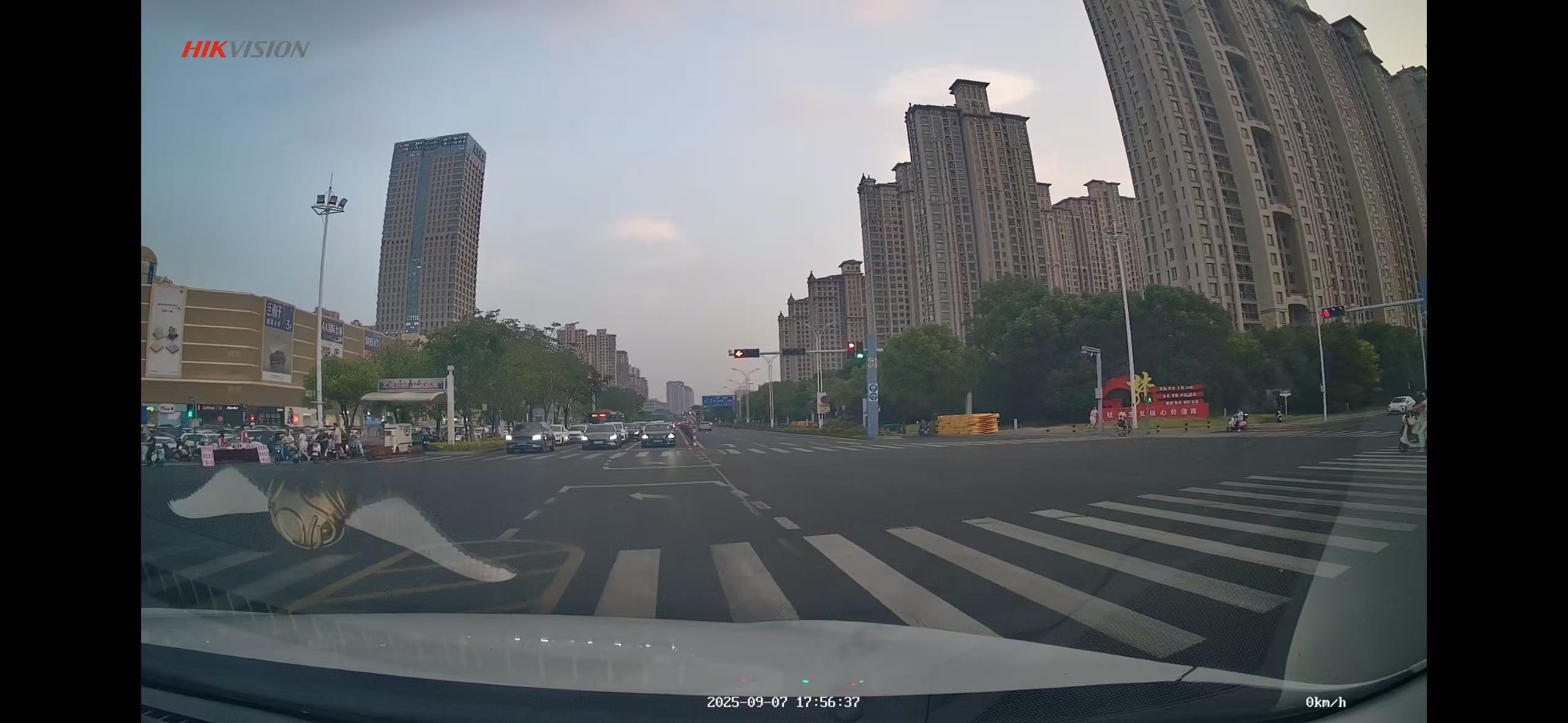 直行车道右转