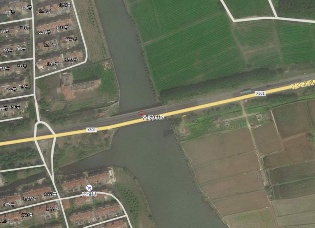 江兴东路湘溇村桥垃圾.jpg