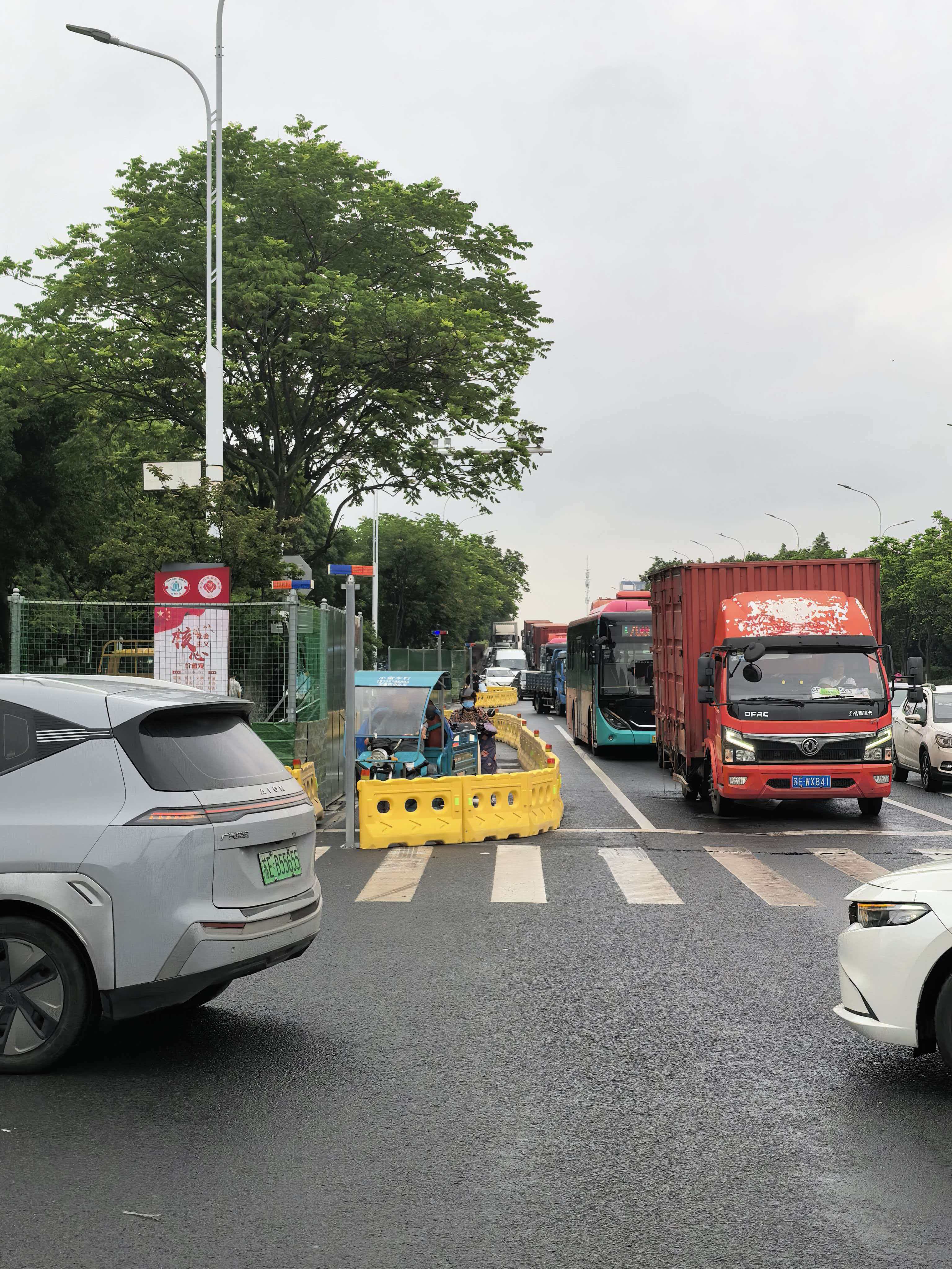 同津大道右转金狮路.jpg