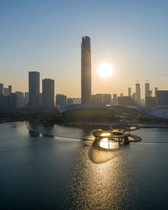 日出东方